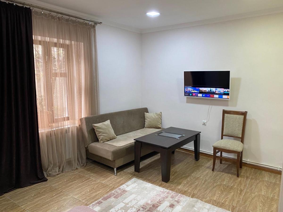 Sm Apartment 1 Yerevan Exterior photo